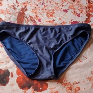 Bikini bottom  👙